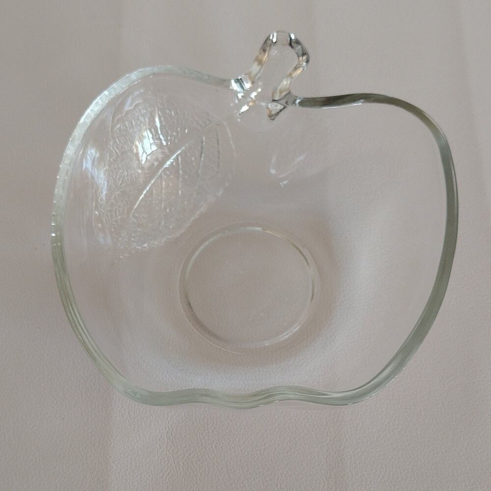 Kig Apple Embossed Leaf Clear Glass Candy Dish Vintage Decorative Teacher Gift